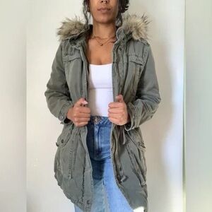 American Eagle Olive Green Cargo Faux Fur Military Anorak Hooded Jacket Size XL